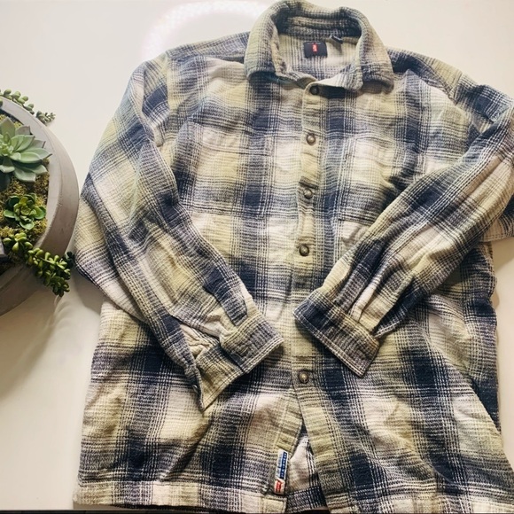 LEVI’S thick Plaid flannel button-down collared work Shirt large men’s - Picture 6 of 6